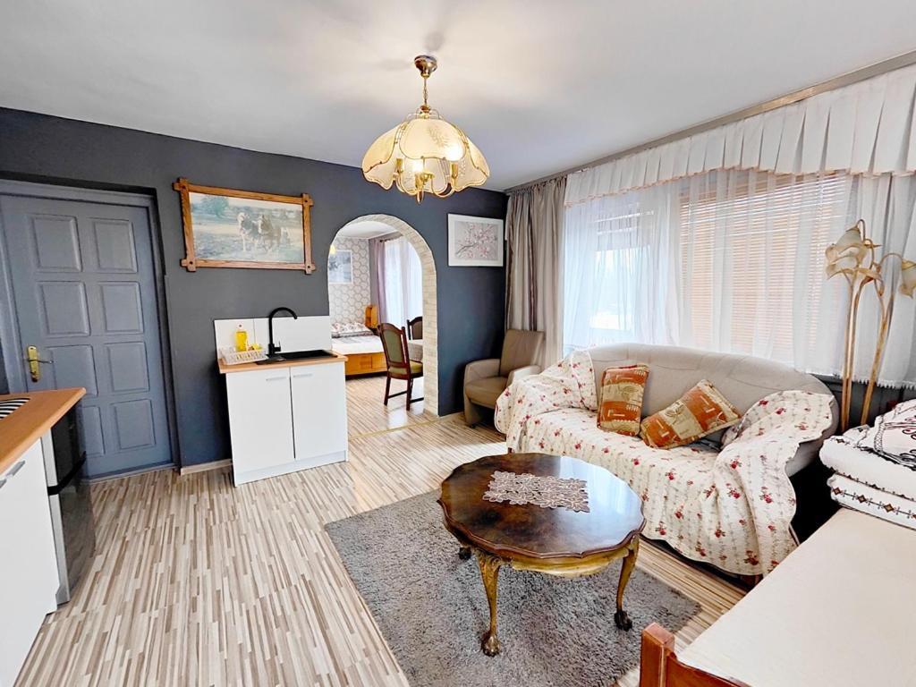 U Dany Apartment เบียลกาตัทร์ชันสกา ภายนอก รูปภาพ